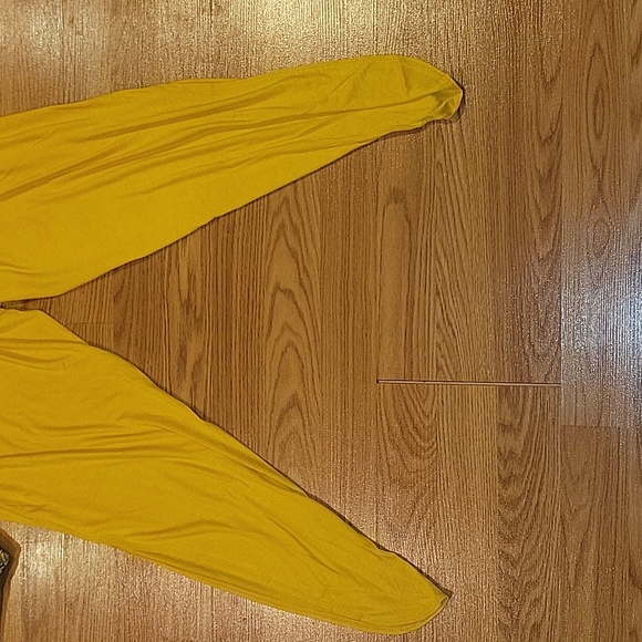 NWT 2 Piece Black & Gold Yellow Egyptian Theme Crop Top & Harem Side Split Pants - Picture 6 of 8